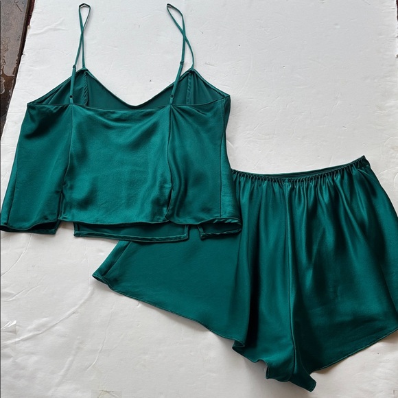 90’s Vintage Victoria's Secret Silk Green Sleepwear Set Cami Shorts Medium Hot M - Picture 3 of 17